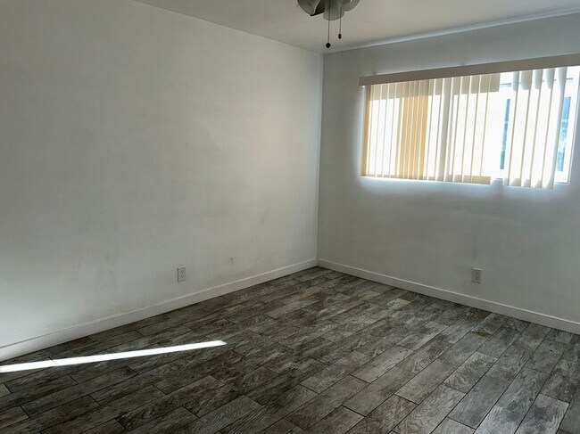 Building Photo - 3008 70th St