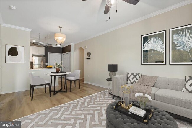 Building Photo - 12945 Centre Park Cir