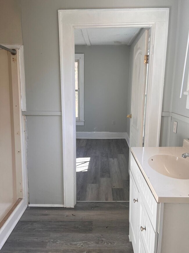 Building Photo - Home for Rent in Rossville