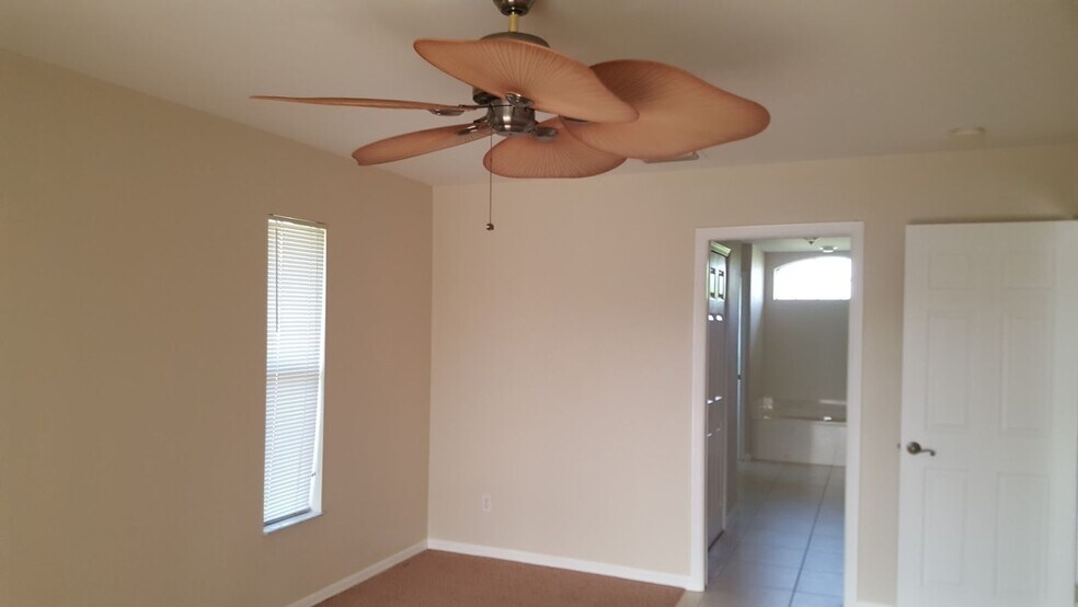 Building Photo - Coming early July ! Gorgeous home overlooking lake