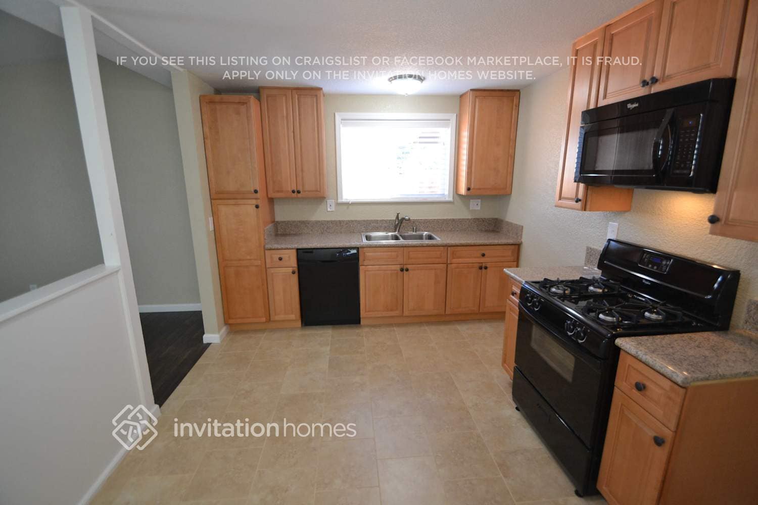 Building Photo - 18138 Villa Park St