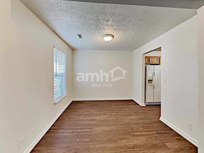 Building Photo - 800 Cainbrook Ct