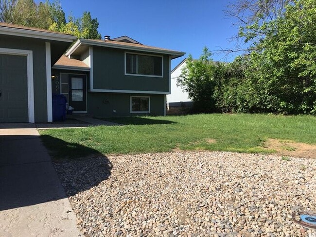 Building Photo - 3 Bedroom Home in SW Loveland!