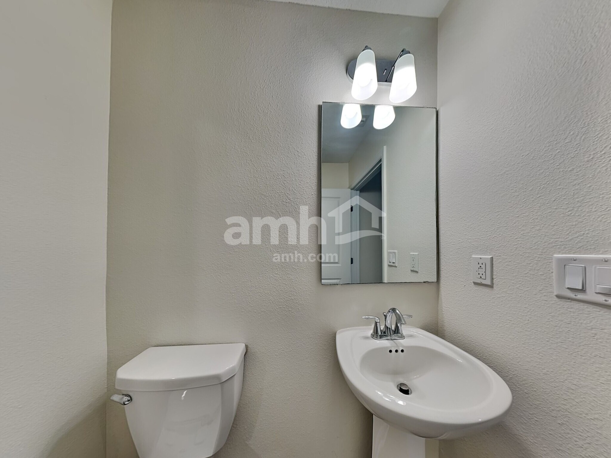 Building Photo - 173 Edge Park Trl