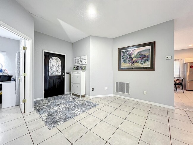Building Photo - 501 Summer Pl Loop