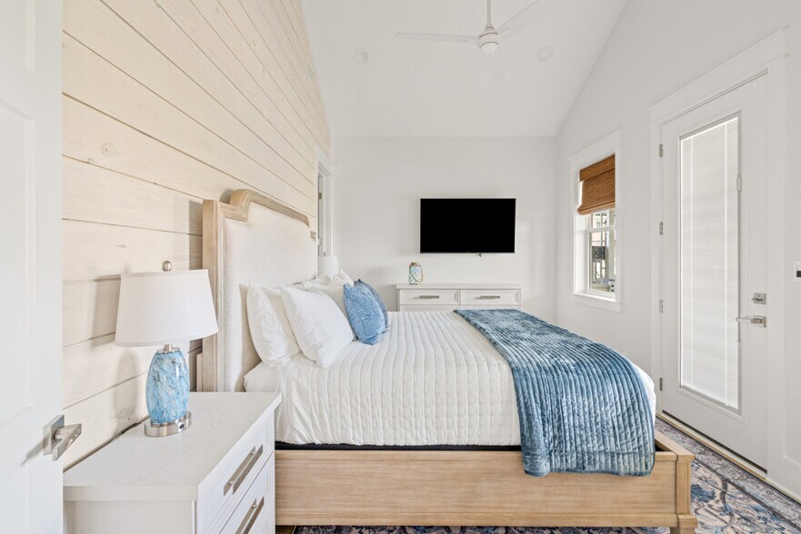 Building Photo - 867 Bowers Ln