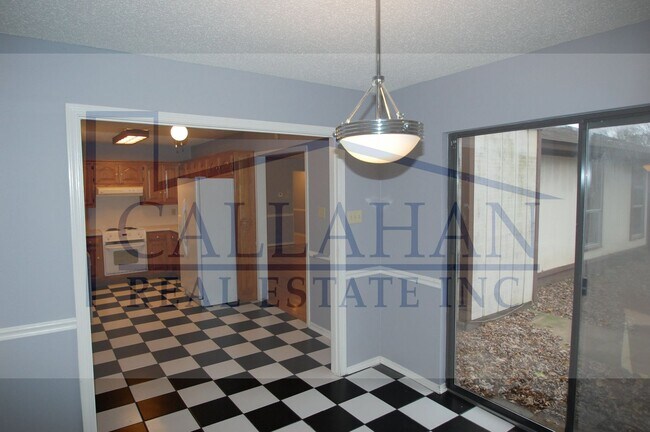 Building Photo - Sherwood 3 Bedroom Home