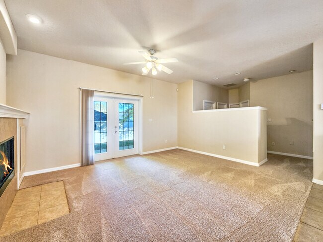 Building Photo - 204 Patrice Hope St