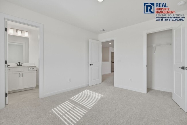 Building Photo - BRAND NEW luxury 5BD 4BA home w/ neighborhood pool! Triple Rockvale Schools! Internet included!