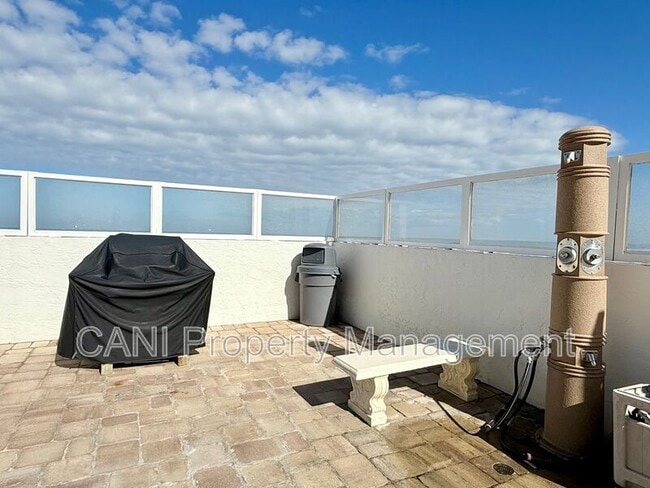 Building Photo - 3047 S Atlantic Ave