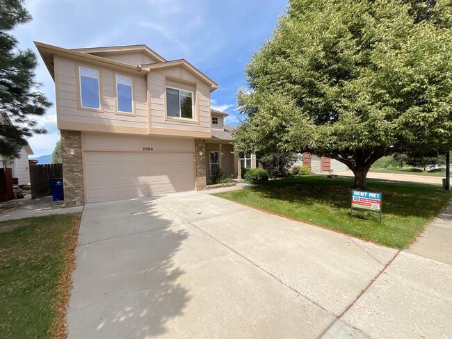 Building Photo - 4 Bedroom Home Available Near Constitution...