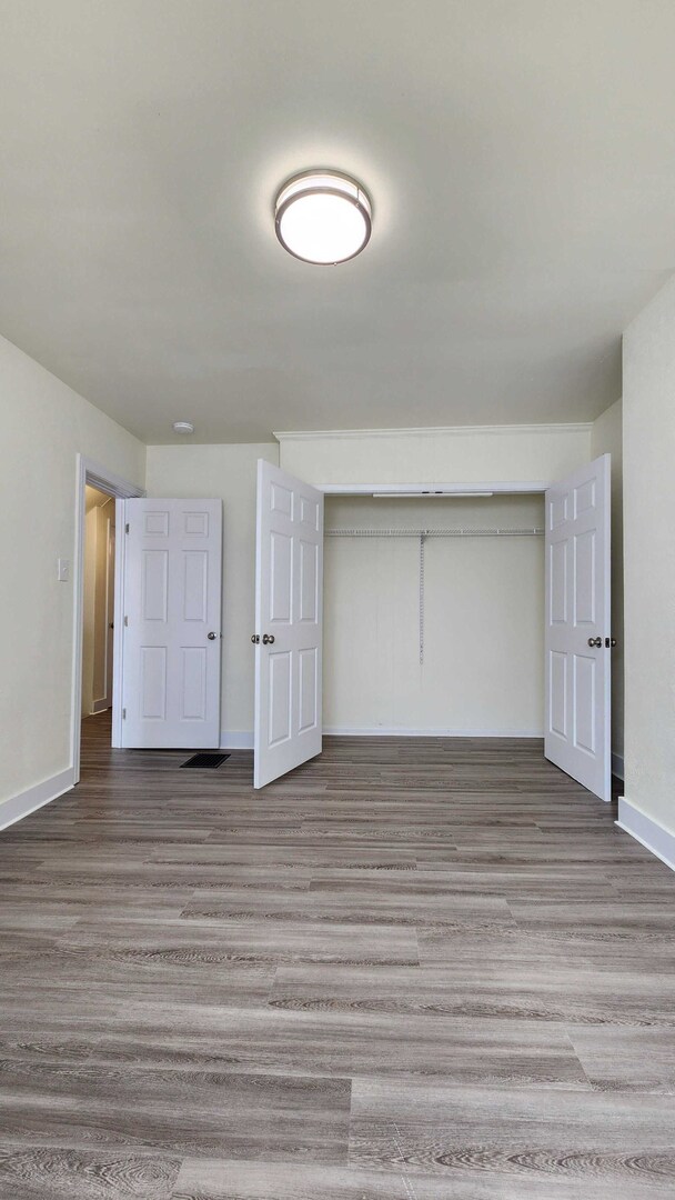 Building Photo - Updated 4BR house with garage!