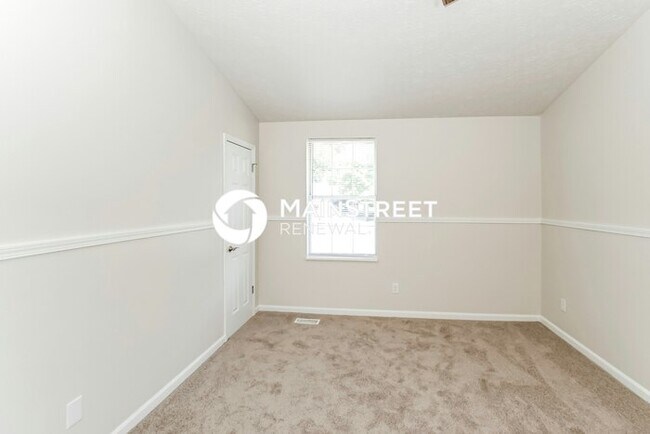 Building Photo - 3 Bedroom Pet-Friendly Home in POWELL, TN with Main Street Renewal