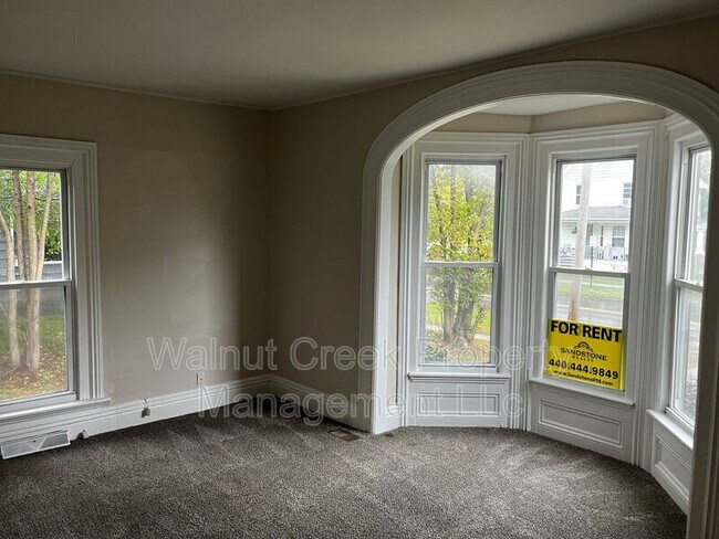 Building Photo - 362 Furnace St