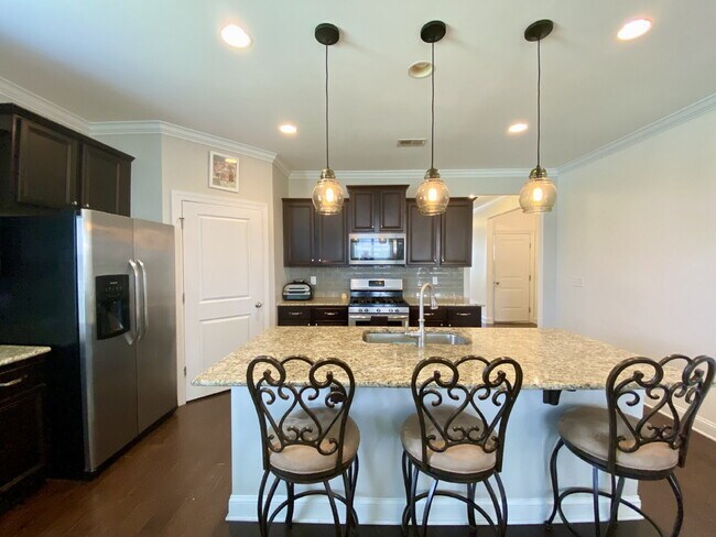 Building Photo - Ranch Style, Four Bedroom Home in Mill Creek!