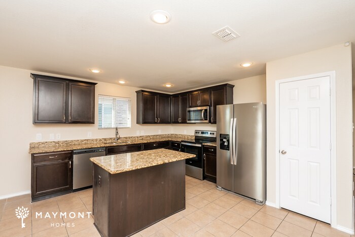 Building Photo - 10008 Calcite Dr