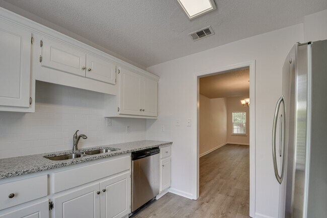 Building Photo - 513 Brians Way