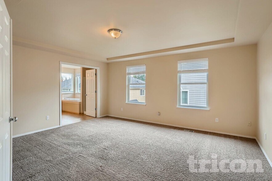 Building Photo - 15512 85th Ave E