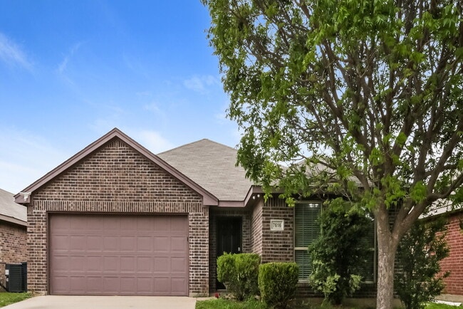 Building Photo - 7616 Rainbow Creek Dr