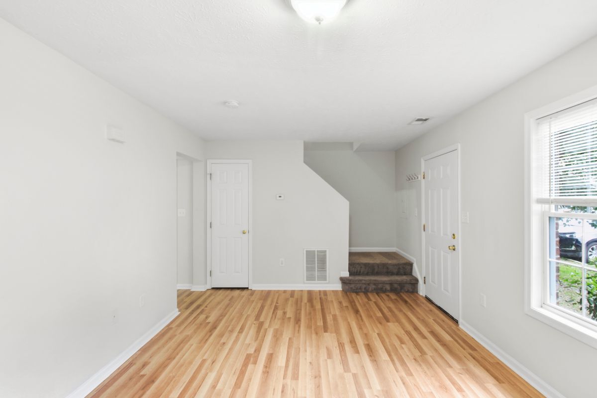Building Photo - 424 Ridgefield Ave