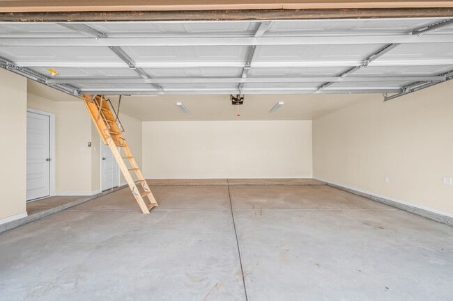 Building Photo - 11207 N County Rd 2800