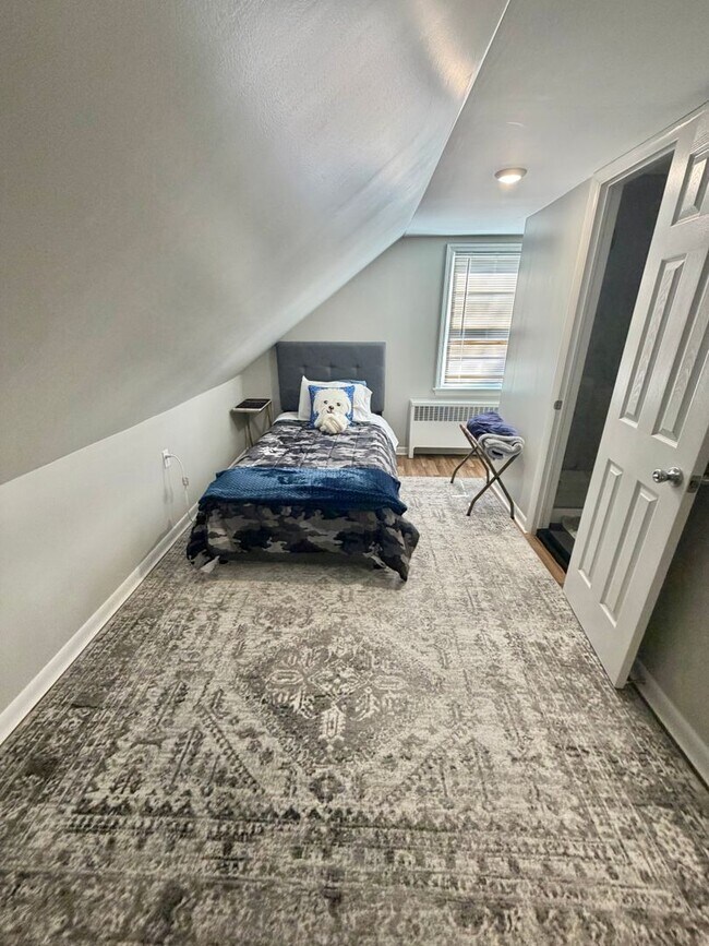 Building Photo - For Rent –Beautiful Home Minutes from West Point and Roe Park