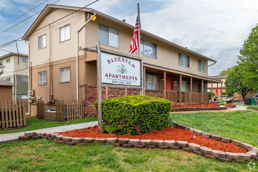 Primary Photo - Bluestem Apartments