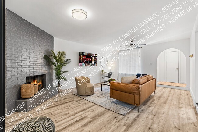 Building Photo - 12811 Pandora Dr