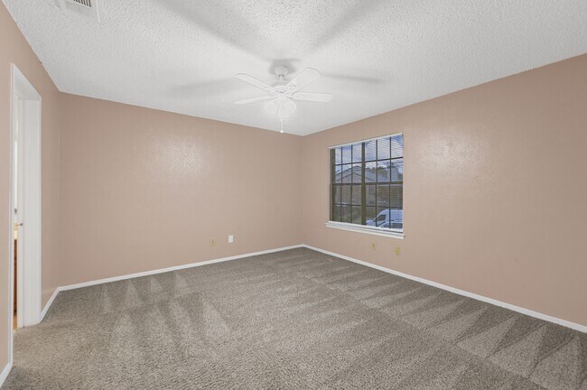 Building Photo - 14800 Enterprise Dr