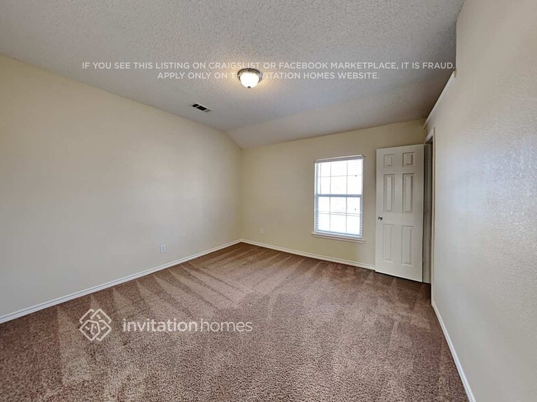 Building Photo - 8406 Concord Dr