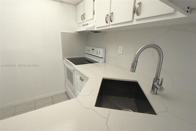 Building Photo - 801 NW 47th Ave
