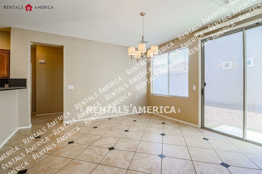 Building Photo - 2715 S Cupertino Dr