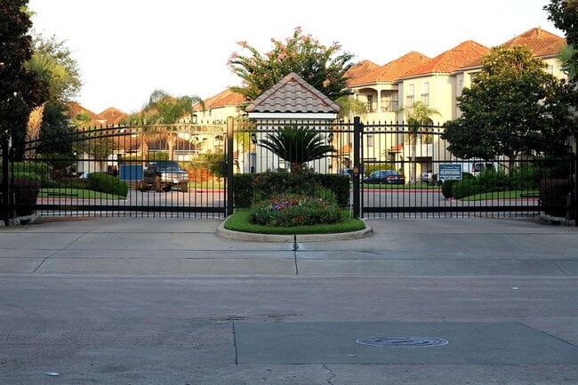 Building Photo - 7202 Harmony Cove