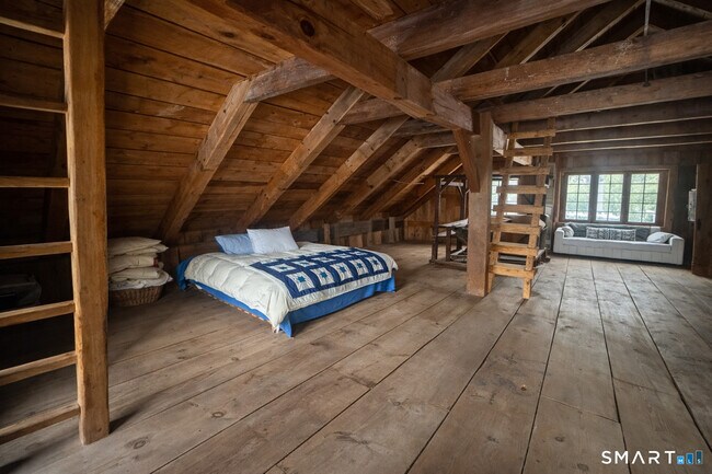 Building Photo - 45 Hoppen Rd