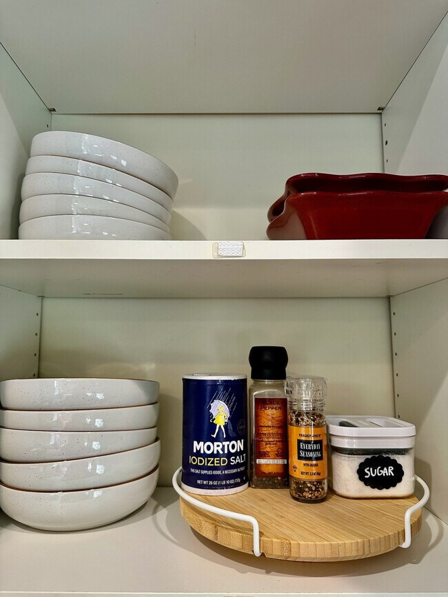 Building Photo - 6505 Skyfarm Dr