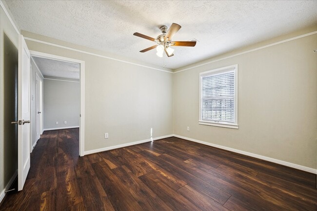 Building Photo - 1115 Post St