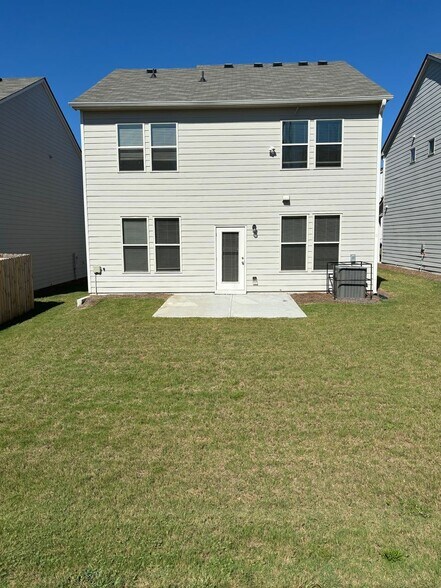 Building Photo - 2810 Aralynn Wy