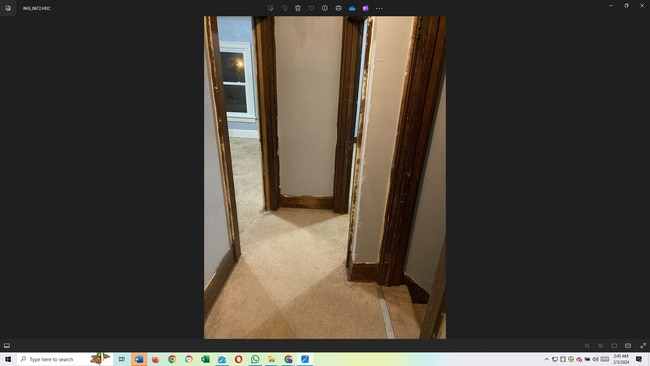 Building Photo - 425 W 4th St