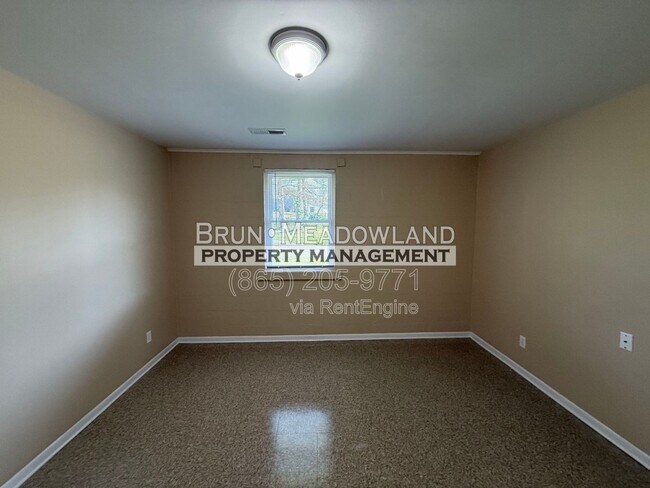 Building Photo - 5200 John Hall Rd