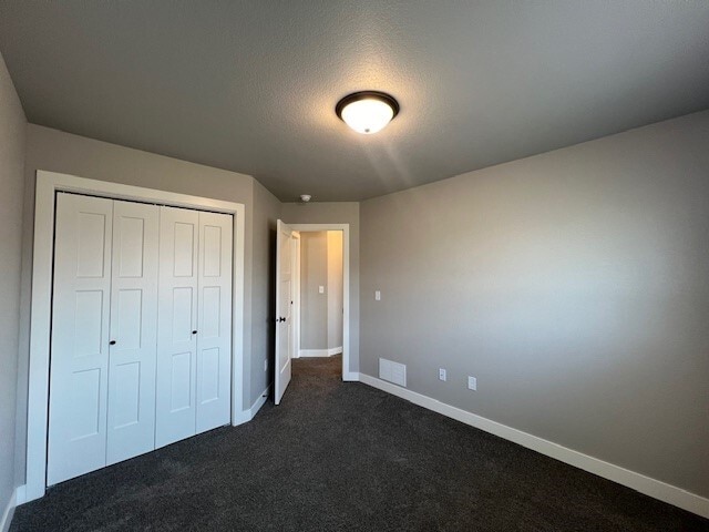 Building Photo - 671 Eagle Ct