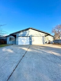 Building Photo - 1328/1330 SW 17th St