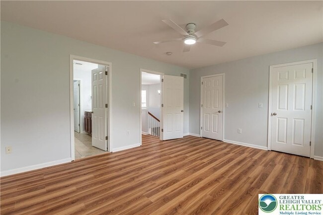 Building Photo - 835 Spring White Dr