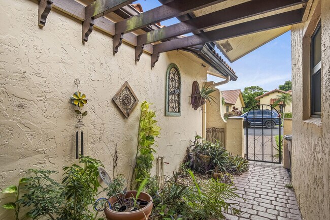 Building Photo - 5281 Bolero Cir