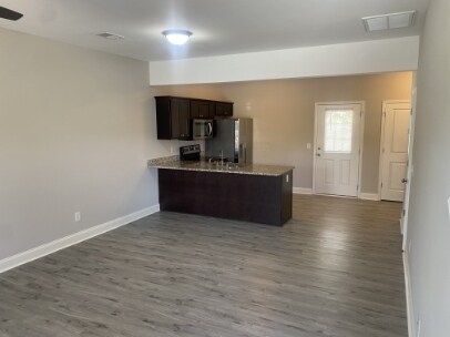 Building Photo - 479 3rd Loop Rd