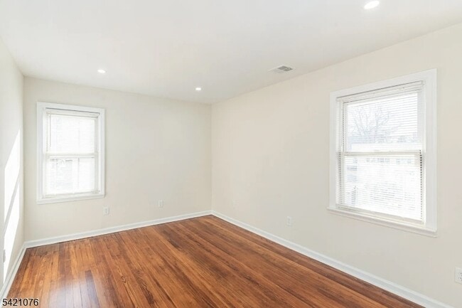 Building Photo - 116 Franklin St