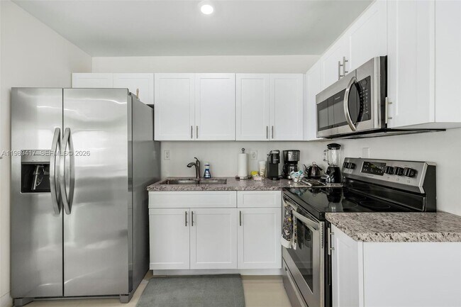 Building Photo - 1924 SW 20th St