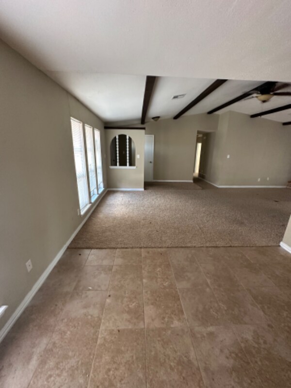 Building Photo - 6711 SW Chaucer Dr