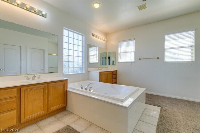 Building Photo - 2722 Woodflower Ave