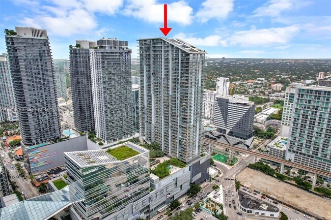 Building Photo - 88 SW 7th St