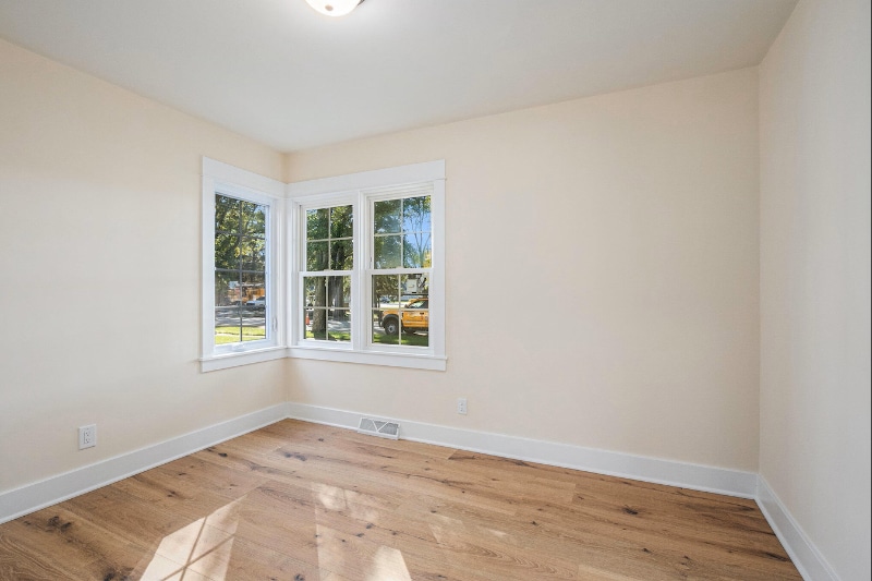 Building Photo - 506 W Morgan Ave